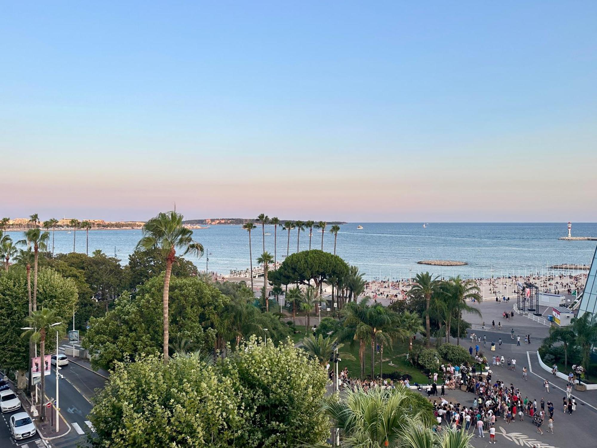 Cannes - Croisette - Palais Des Festivals Exterior photo